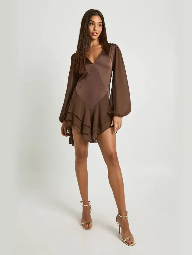boohoo Dames Chiffon Mix Gepanelde Smockjurk Chocoladebruin