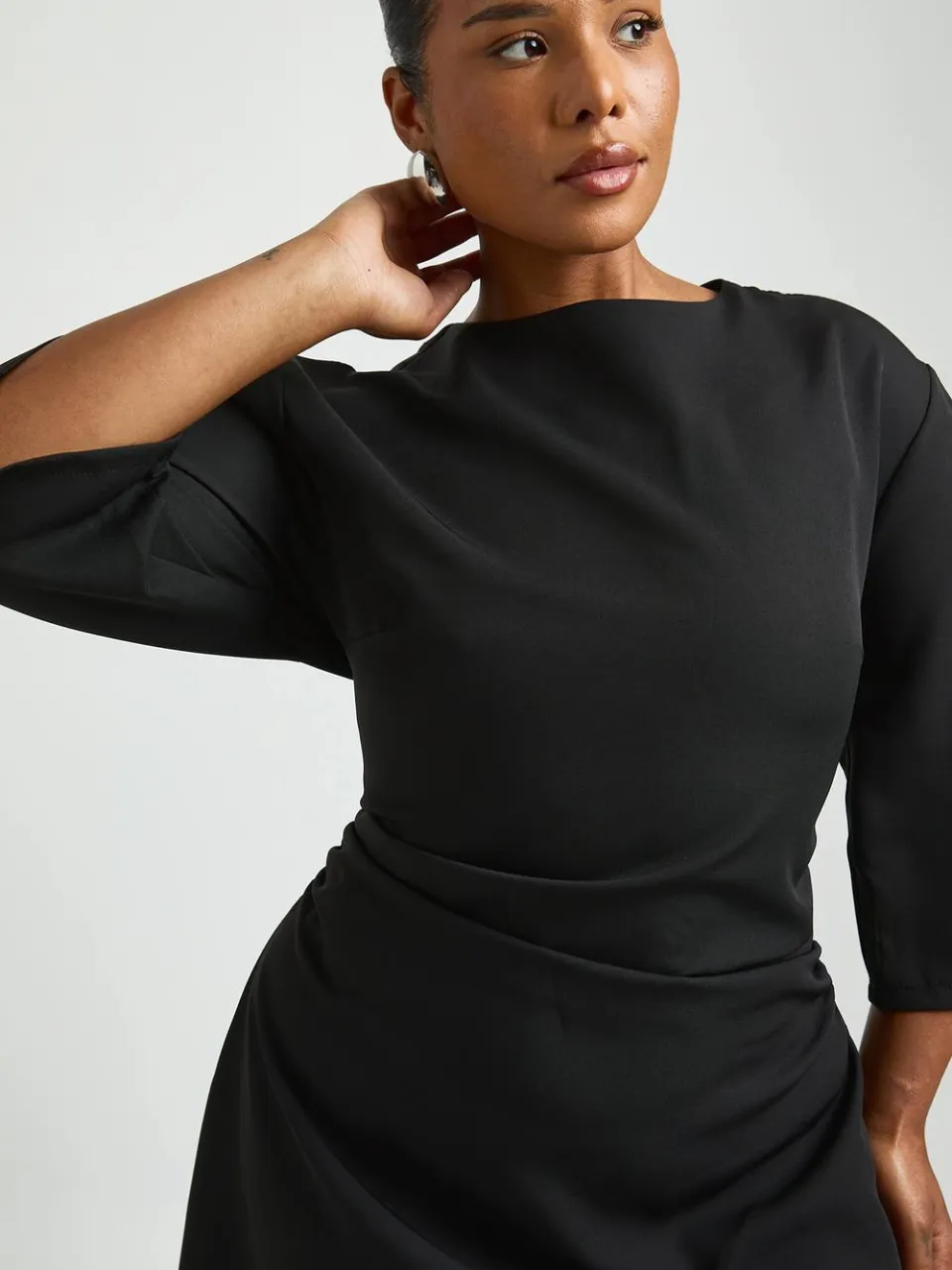 boohoo Dames Plus 3/4 Ballonmouwen Mini Jurk Met Getailleerde Taille zwart, foto 4