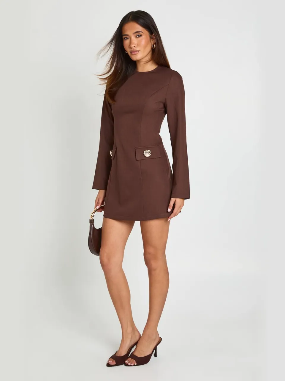 boohoo Dames Getailleerde A-lijn Mini Jurk Met Lange Mouwen chocoladebruin, foto 2