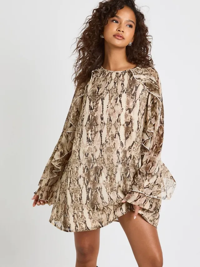 boohoo Dames Slangprint chiffon smockjurk Steen