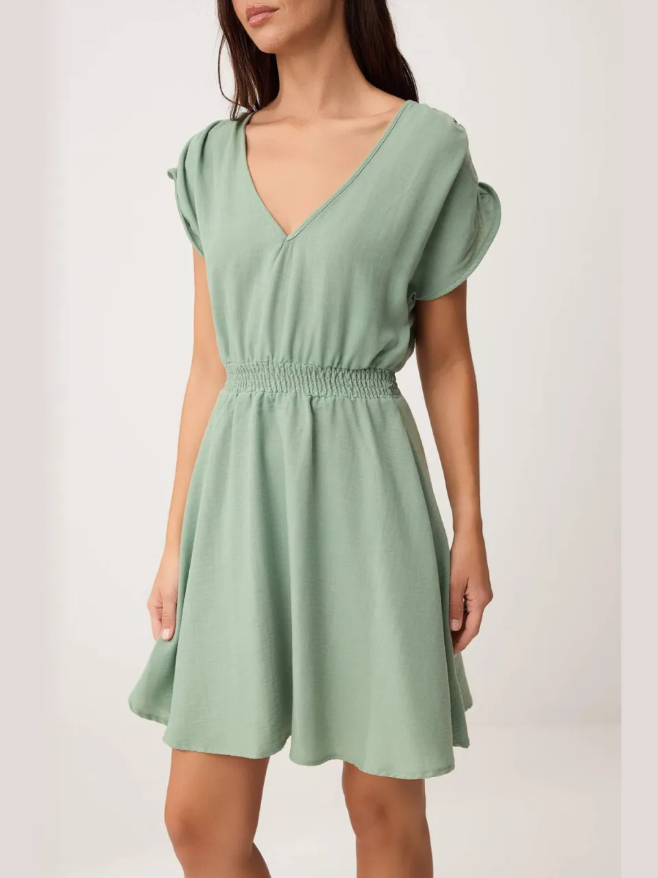 Trendyol TRENDYOLMİLLA Dames Groen Effen Kort / Mini Kort Skater Jurken, foto 2