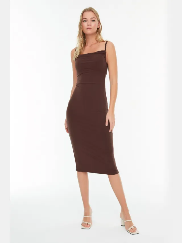 Trendyol Vrouw/Meisje Col nek Bodycon Midi Jurk Bruin