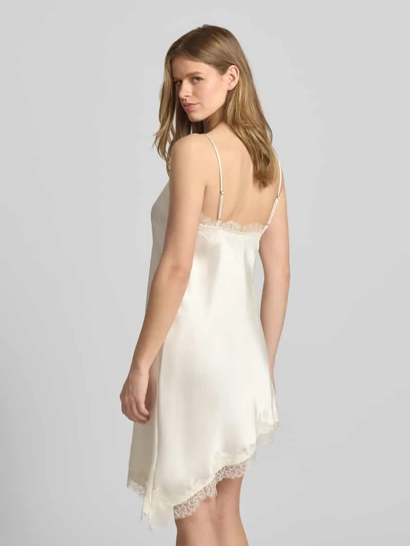 Only Getailleerde jurk van satijn met kant model 'BELLA' offwhite, foto 4
