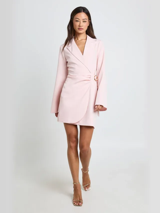boohoo Dames Lange Blazerjurk Met Gespsluiting En Strikceintuur Pastelroze