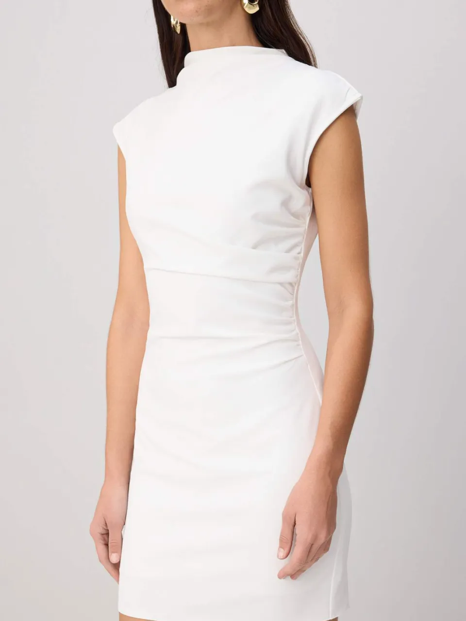 Trendyol TRENDYOLMİLLA Dames Ecru Effen Kort / Mini Mouwloos Bodycon Jurken, foto 2