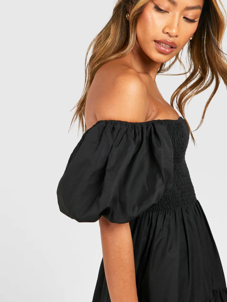 boohoo Dames Gelaagde Gerimpelde Midaxi Smockjurk zwart, foto 3