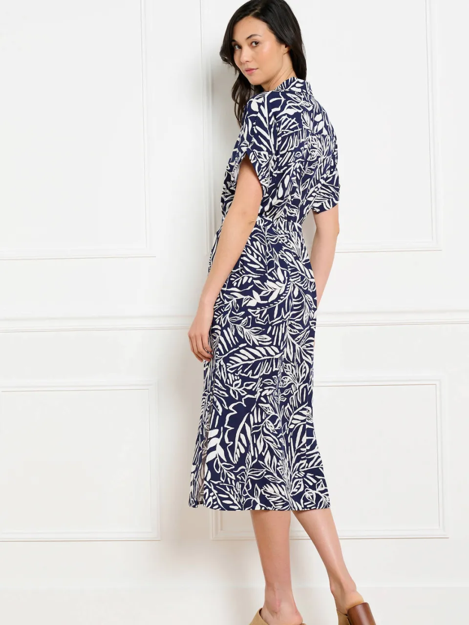 LOLALIZA gebloemde midi jurk donkerblauw donkerblauw / ecru, foto 2
