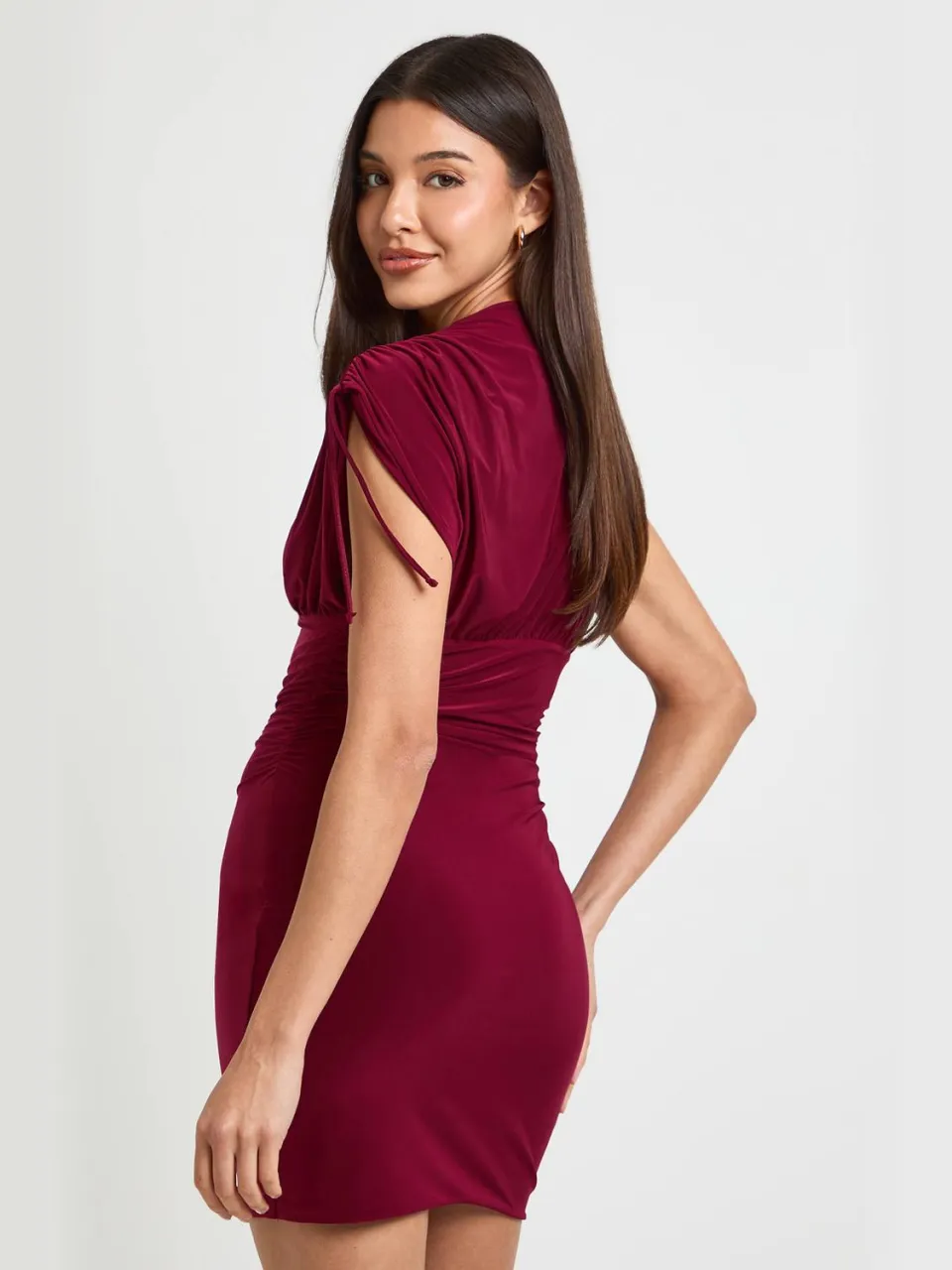 boohoo Dames Mini Jurk Met Strikdetail Op Schouder En Plunge Hals bordeaux rood, foto 3