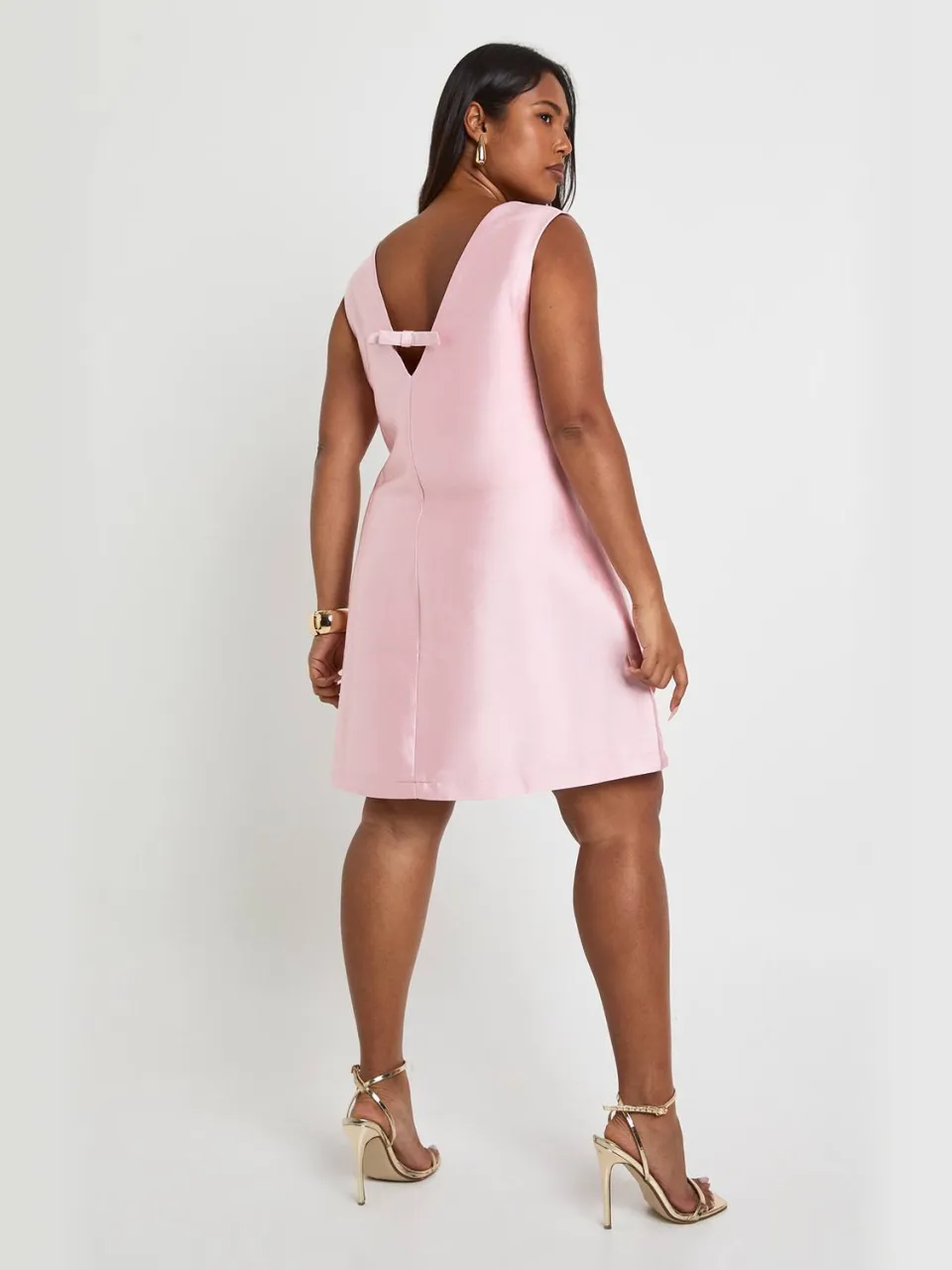 boohoo Dames Plus Duik Uitlijnen Strik Rug Jurk roze, foto 2