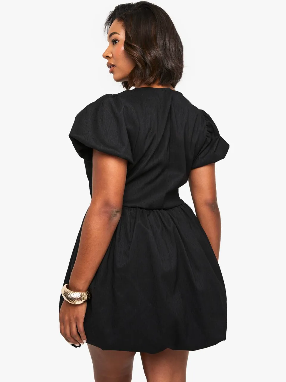 boohoo Dames PLUS VERSTEVIGDE GETEXTUREERDE PUFFBALL SKATERJURK zwart, foto 3