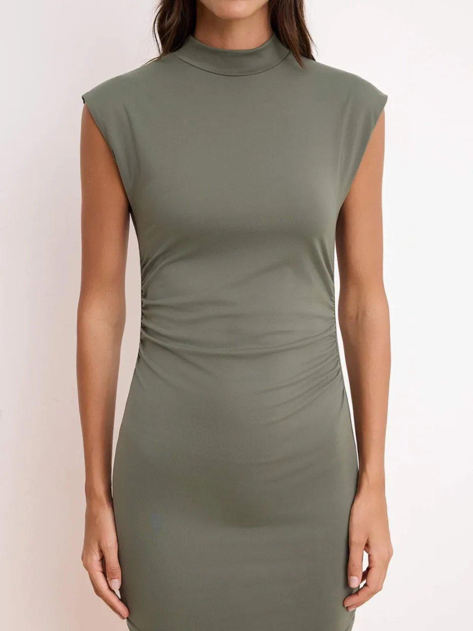 Trendyol TRENDYOLMİLLA Dames Groen Effen Kort / Mini Mouwloos Zakelijk Bodycon Jurken, foto 2
