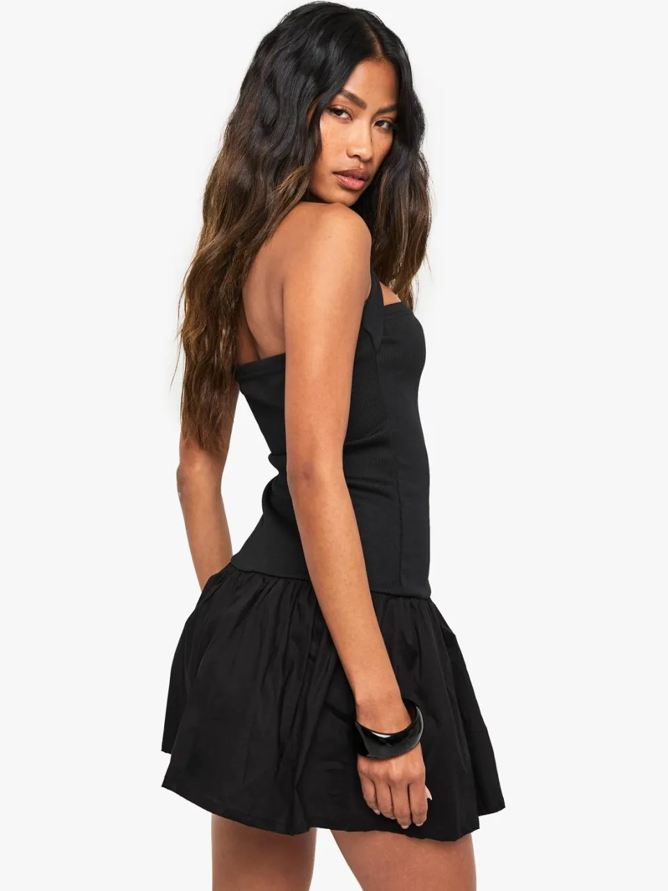 boohoo Dames Jersey Rib Cotton Mix Halterneck Mini Dress zwart, foto 2