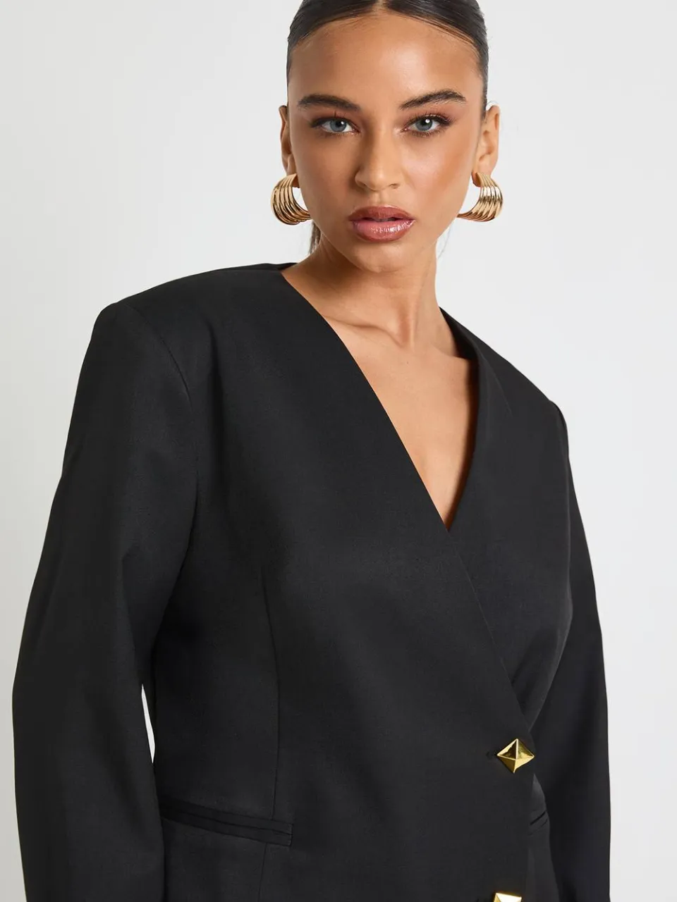 boohoo Dames Gouden Knop Getailleerde Diepe V-hals Blazer Jurk, foto 4