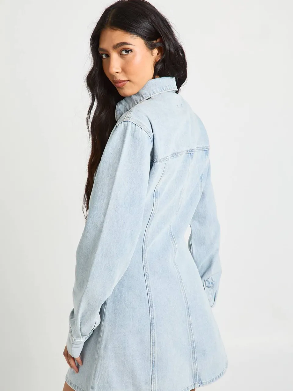 boohoo Dames Tall Denim Jurk Met Lange Mouwen En Getailleerde Taille, foto 2