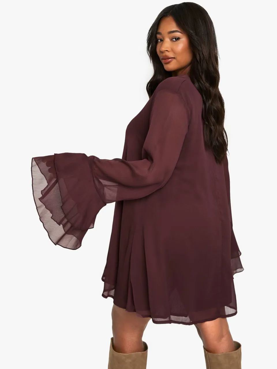 boohoo Dames Plus chiffon smock jurk met strik-hals pruim, foto 2