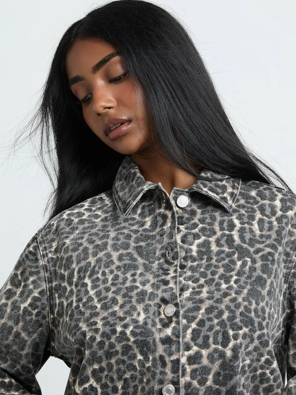 boohoo Dames Denim Jurk Met Verlaagde Zoom, foto 4