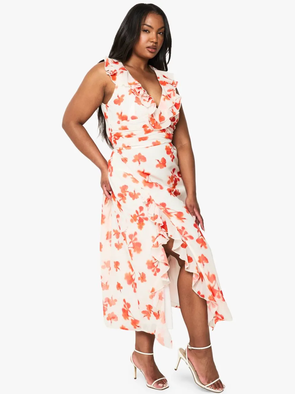 boohoo Dames Plus Bloemen Chiffon Ruffle Wikkeljurk rood, foto 3