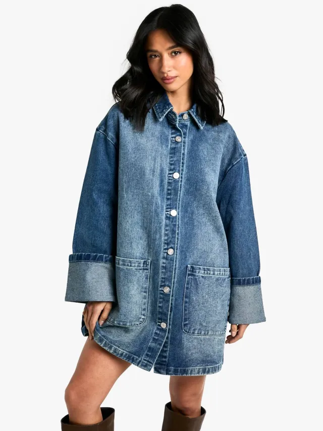 boohoo Dames Petite Utility Turn Cuff Denim Oversized Shirtjurk Blauw