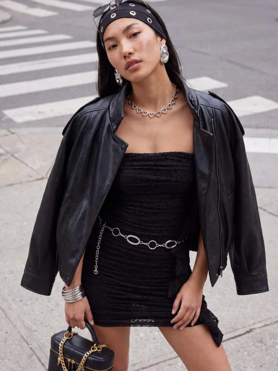 Trendyol TRENDYOLMİLLA Dames Zwart Stippen Kort / Mini Mouwloos Bodycon Jurken