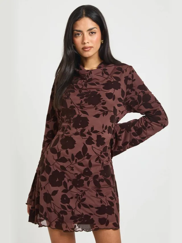 boohoo Dames Devore Hoge Cowl Mini Jurk Chocoladebruin