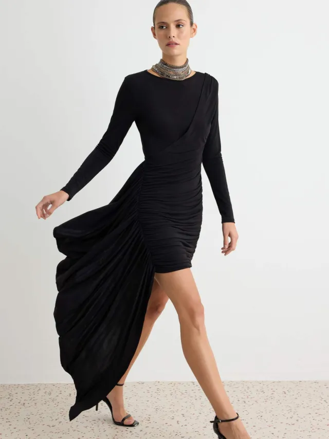 Trendyol TRENDYOLMİLLA Dames Zwart Effen Kort / Mini Lang Bodycon Jurken