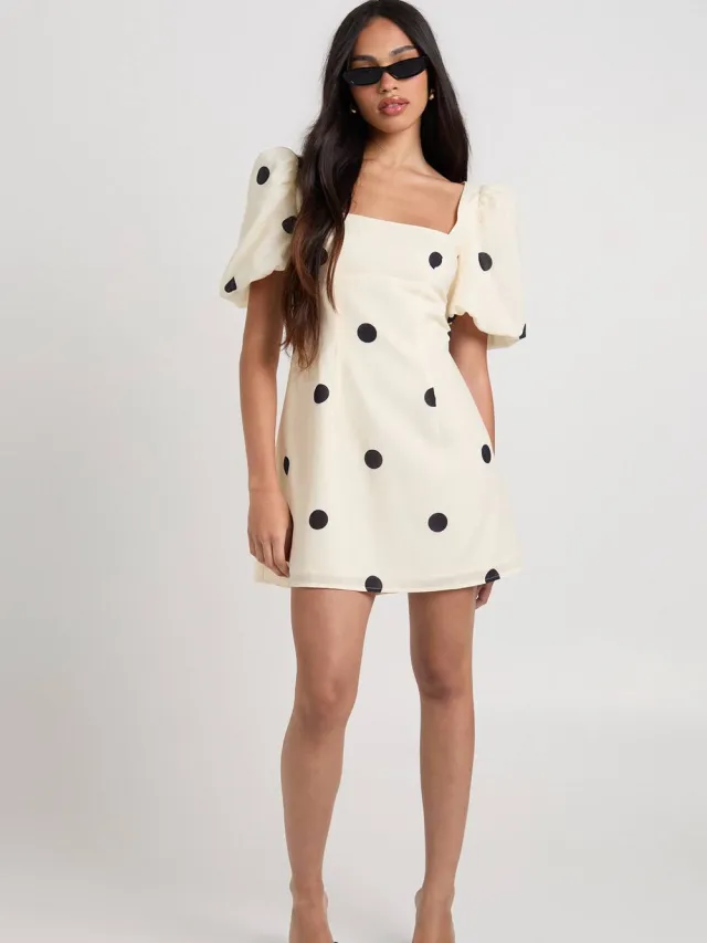 boohoo Dames Grote gestippelde shiftjurk met linnen-look Natural