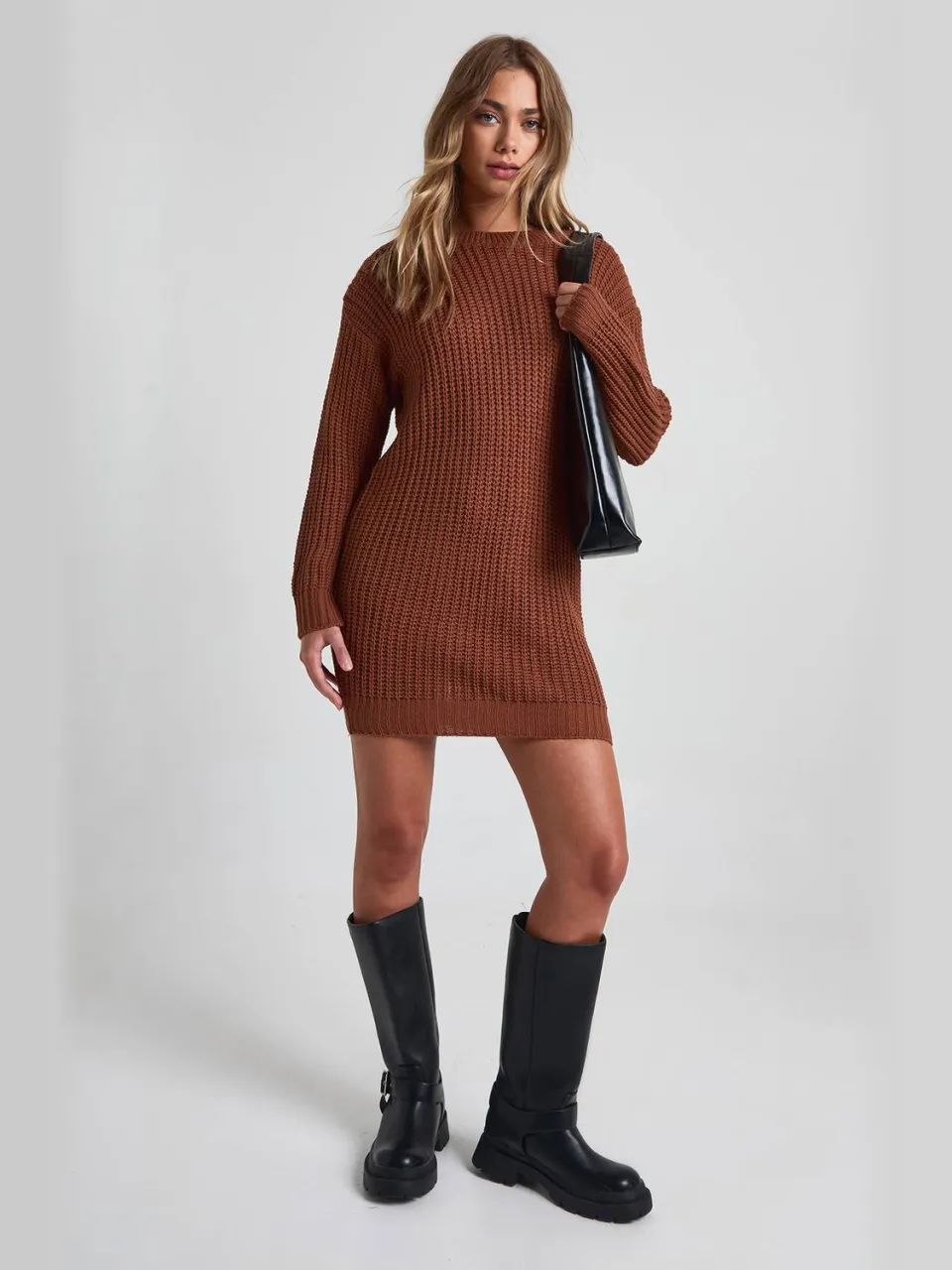 boohoo Dames Crew Neck Mini Jumper Jurk toffee, foto 3