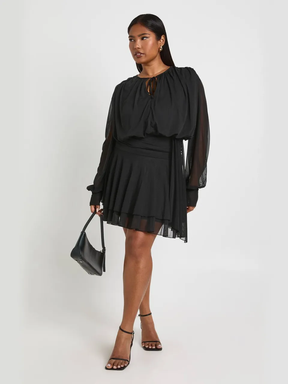 boohoo Dames Plus Strik Voorkant Asymmetrische Zoom Skater Jurk zwart, foto 3