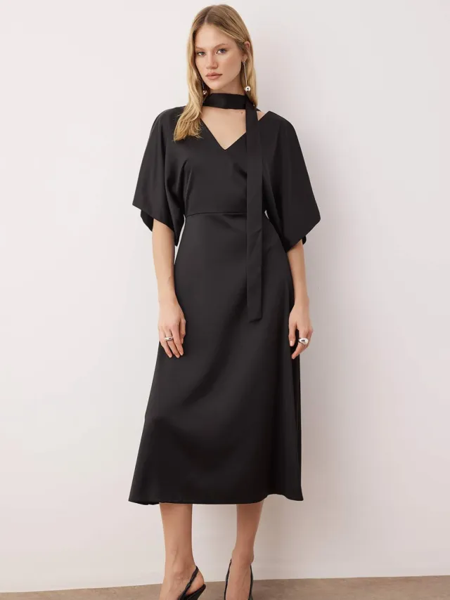 Trendyol TRENDYOLMİLLA Dames Zwart Effen Midi Kort Stijlvol/Avond Skater Jurken