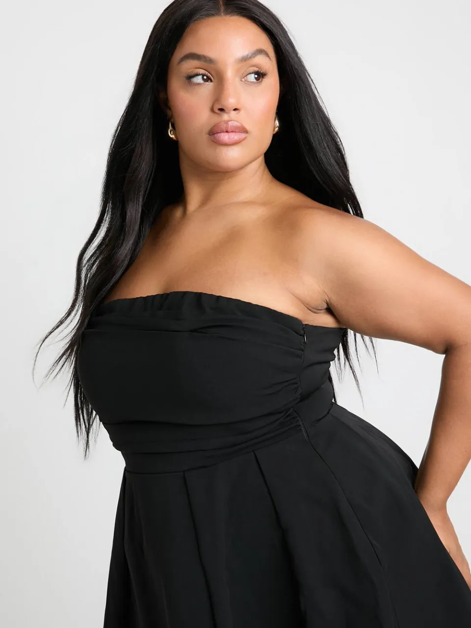 boohoo Dames Plus Gestructureerde Gerimpelde Mini Bandeau Schaatsjurk zwart, foto 3