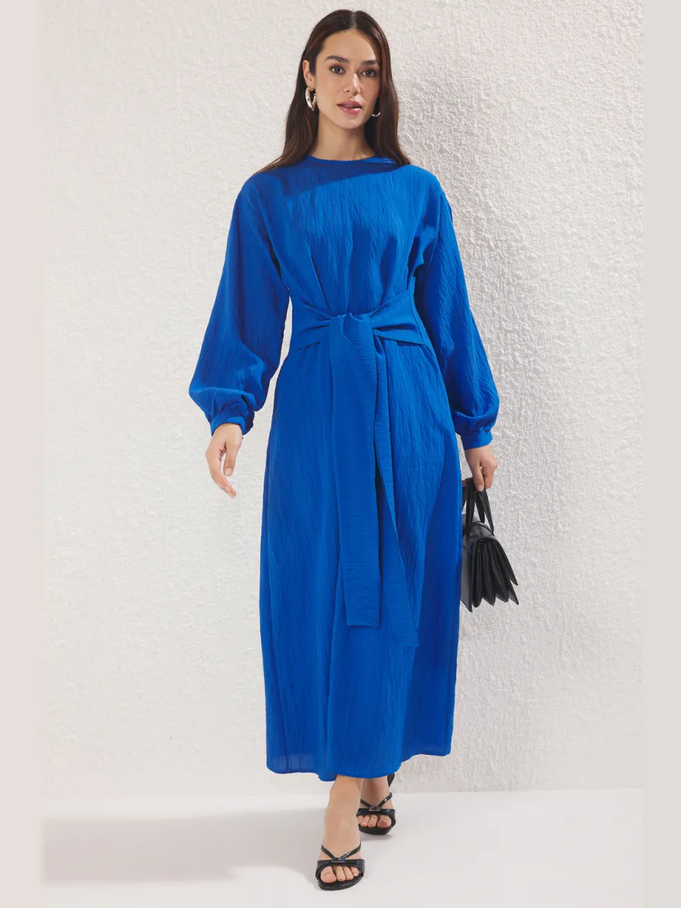 Trendyol Modest Dames Blauw Effen Maxi Lang Casual Recht Modest Jurken Kobaltblauw