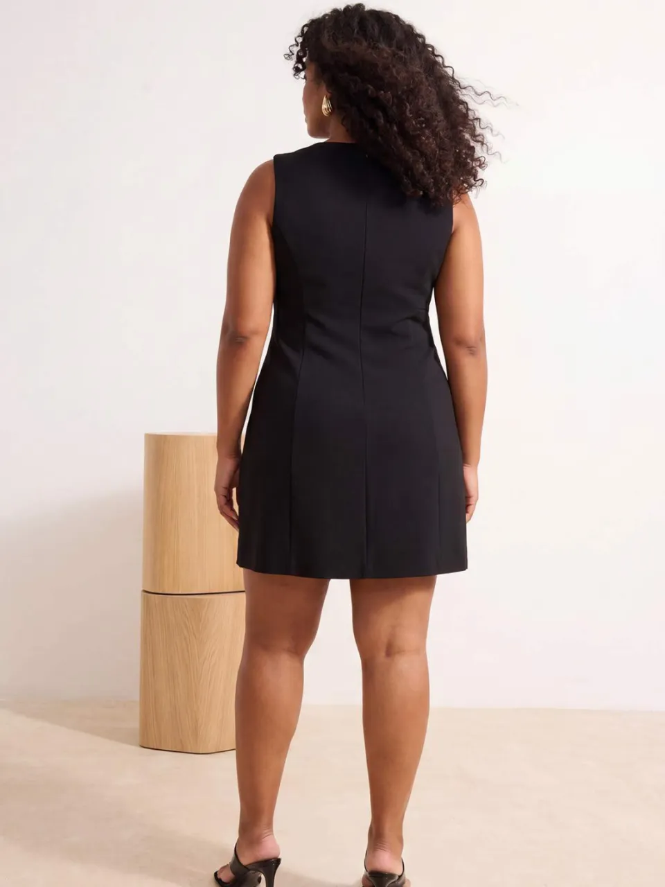 Trendyol Curve Dames Zwart Effen Kort / Mini Mouwloos A-lijn Grote maten Jurk, foto 2