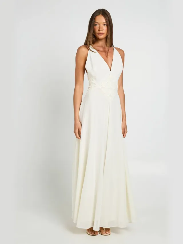 boohoo Dames Chiffon Maxi Jurk Met Zwevend Effect En Applique Detail Wit
