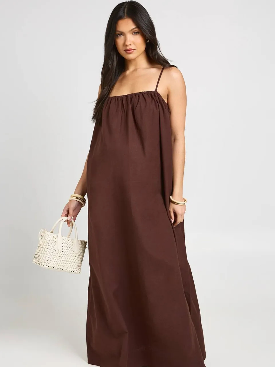 boohoo Dames Zwangerschaps Maxi Jurk Met Volume En Zakken chocoladebruin, foto 3