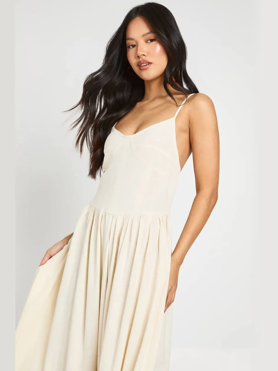 boohoo Dames Petite Premium Linnen Korset Detail Midi Skater Jurk natural, foto 4