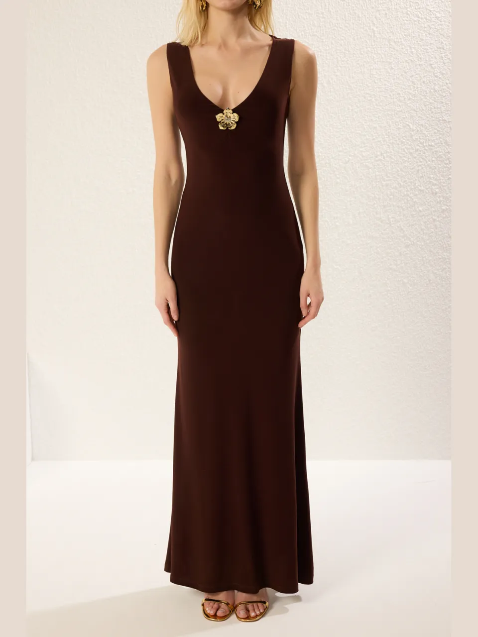Trendyol TRENDYOLMİLLA Dames Bruin Effen Maxi Mouwloos Diploma-uitreiking / Gala A-lijn Avond & Gala Jurk, foto 2