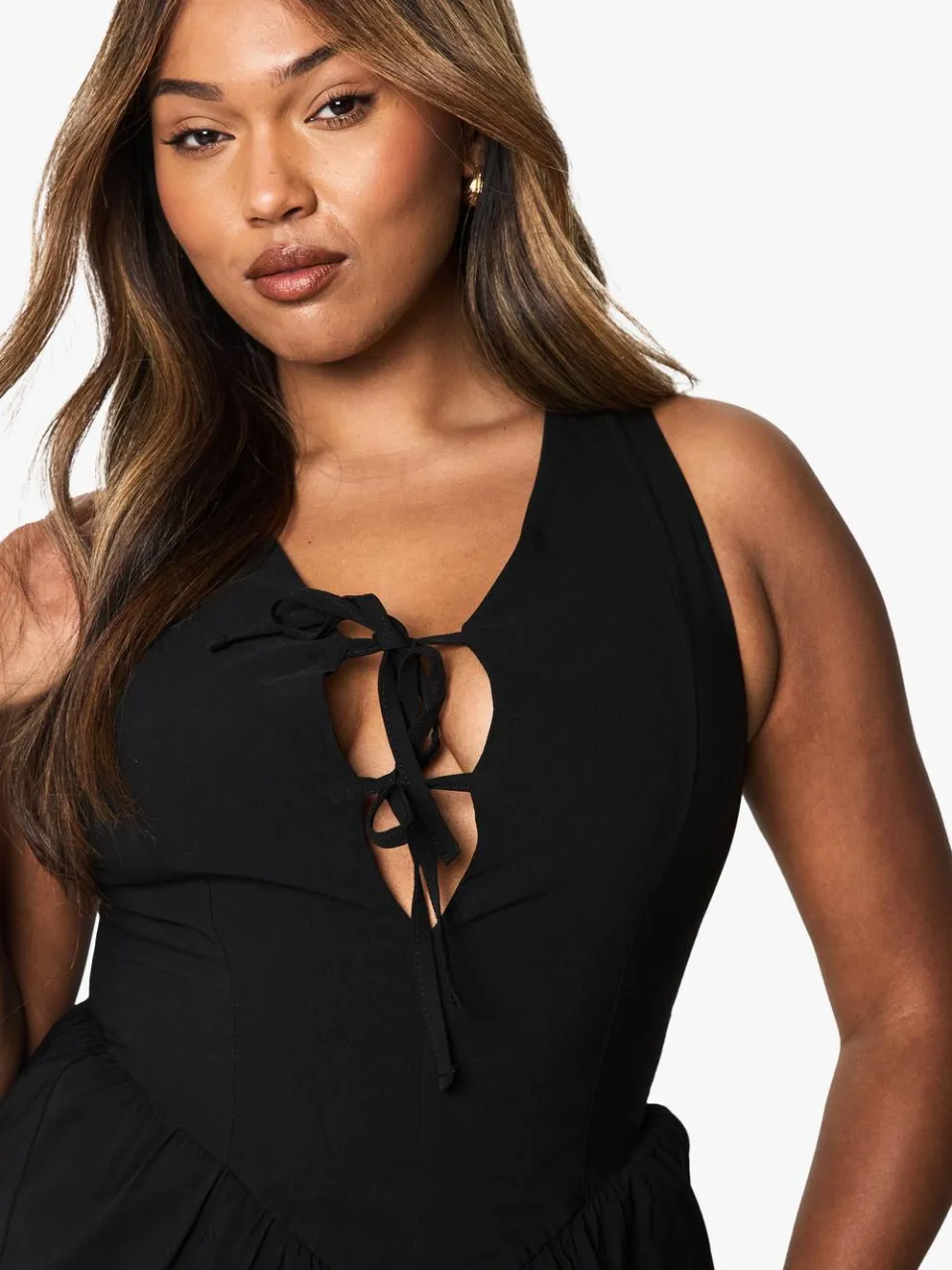 boohoo Dames Plus Tie Front Skater Jurk zwart, foto 3