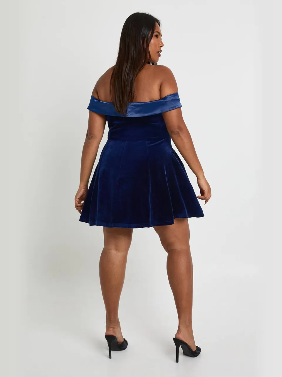 boohoo Dames Plus fluwelen contrast skaterjurk marineblauw, foto 2