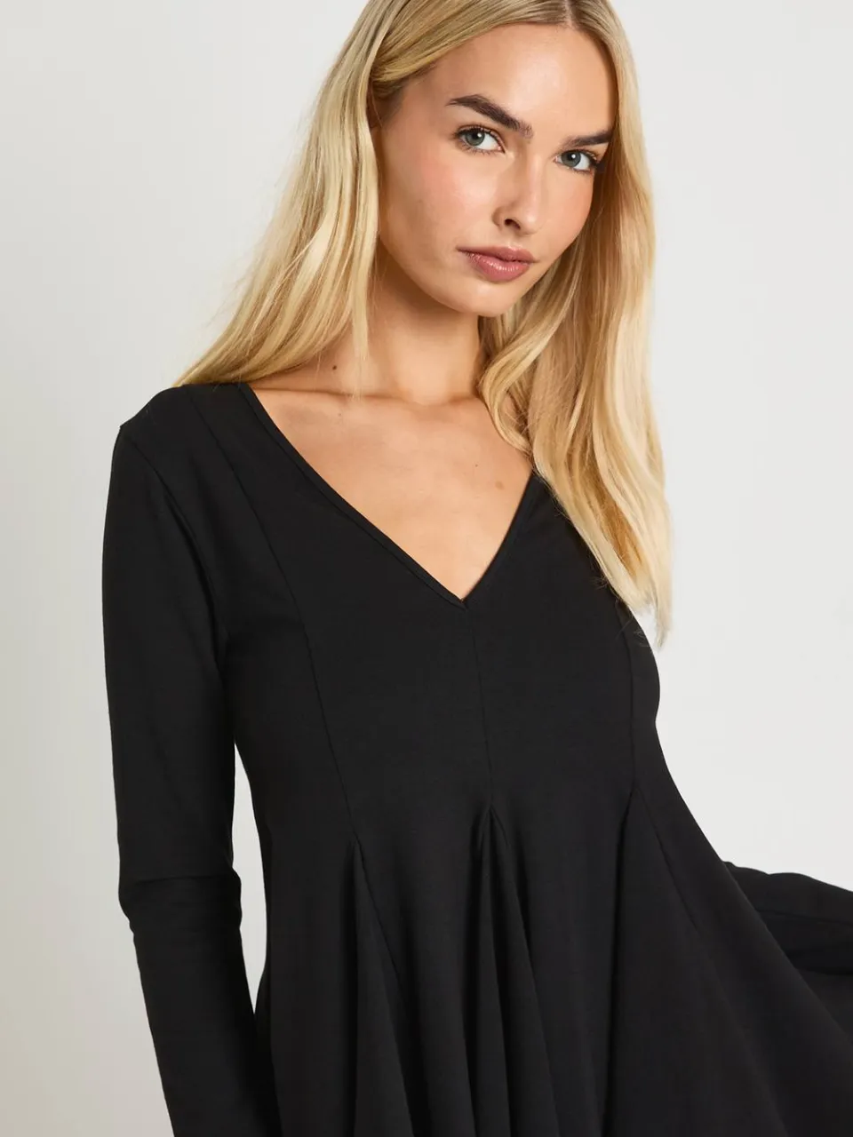 boohoo Dames Ronde Hals Godet Zoom Skaterjurk zwart, foto 4