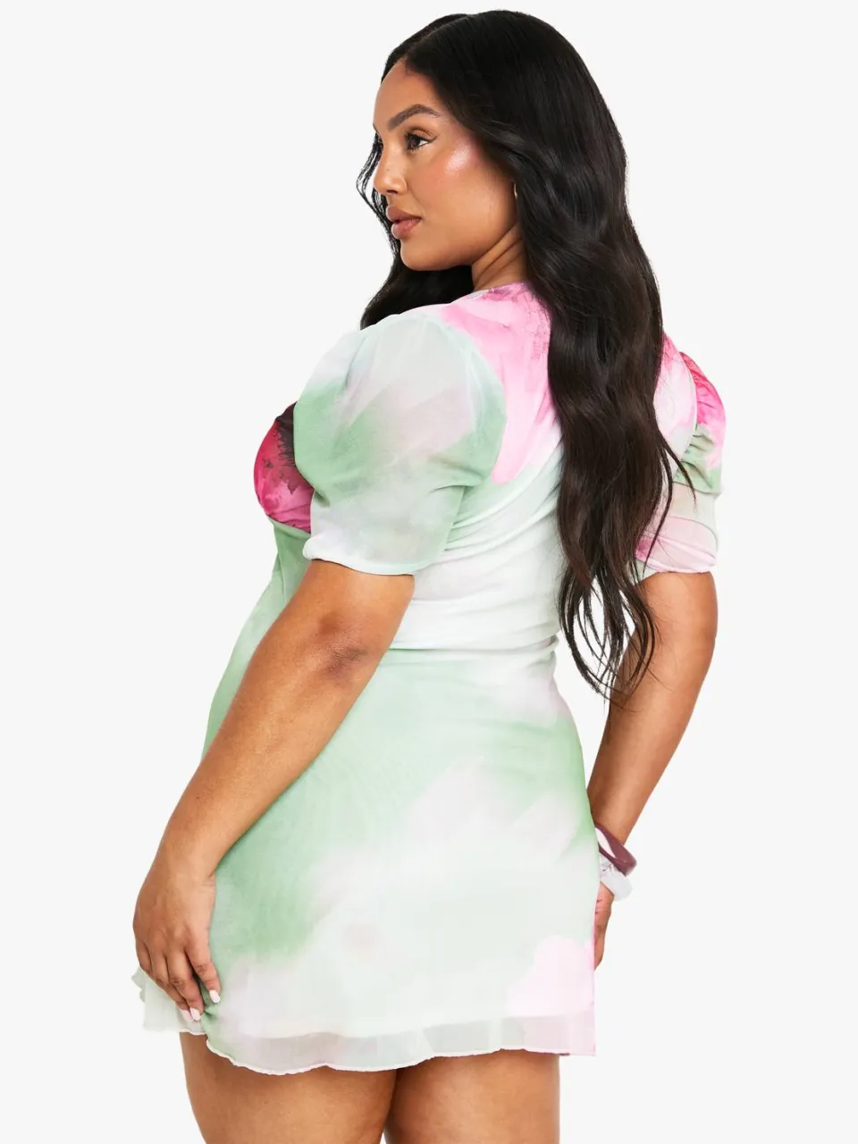 boohoo Dames Plus Bloemenmesh Mini-jurk met Pofmouwen munt, foto 2
