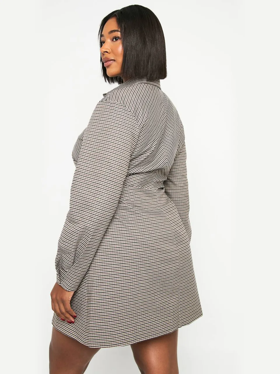 boohoo Dames Plus Check Geraffeld Zij Shirtjurk mokka, foto 3