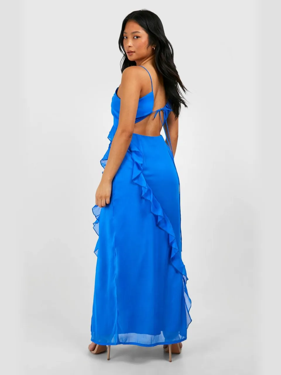 boohoo Dames Petite Chiffon Ruffle Maxi-jurk electric blue, foto 2
