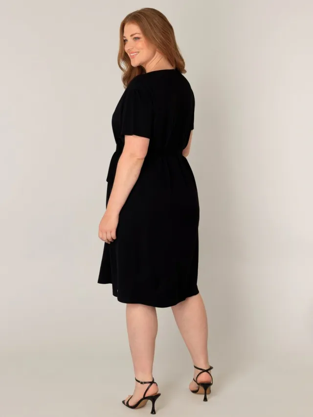 Base Level CURVY BLCYenna Dresses - Black - maat 3(52)