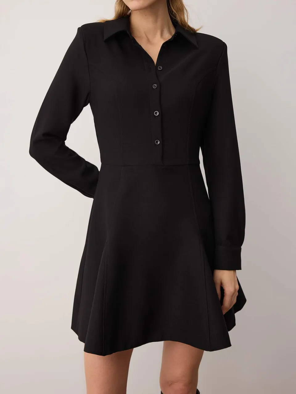 Trendyol TRENDYOLMİLLA Dames Zwart Effen Kort / Mini Lang Casual Skater Jurken, foto 2