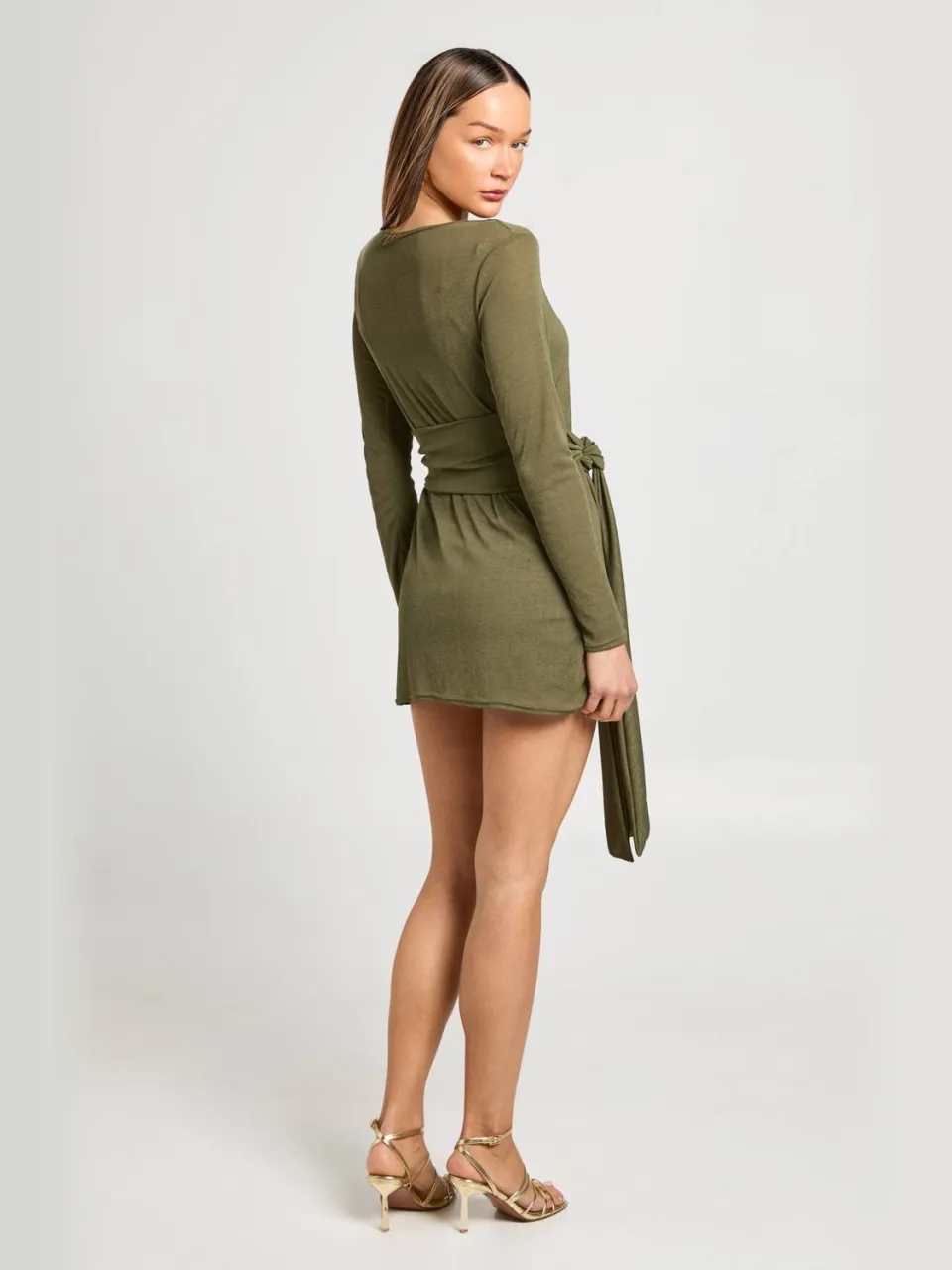 boohoo Dames Jurk Met Gestructureerde Mesh, Strikceintuur En Uitlopende Mouwen kaki, foto 2