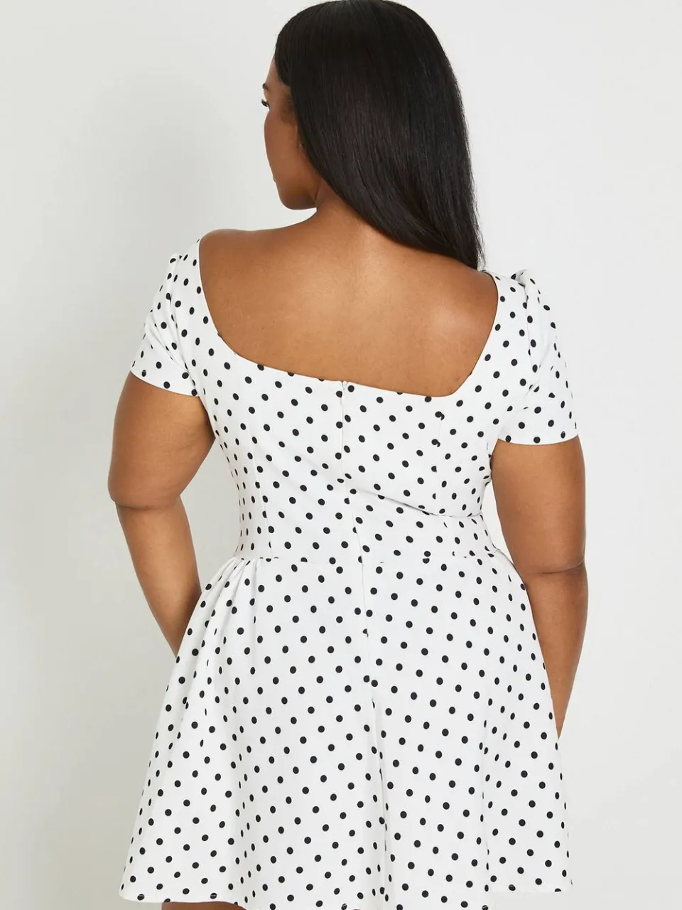 boohoo Dames Plus Pofmouw Polkadot Skater Jurk ivoor, foto 2