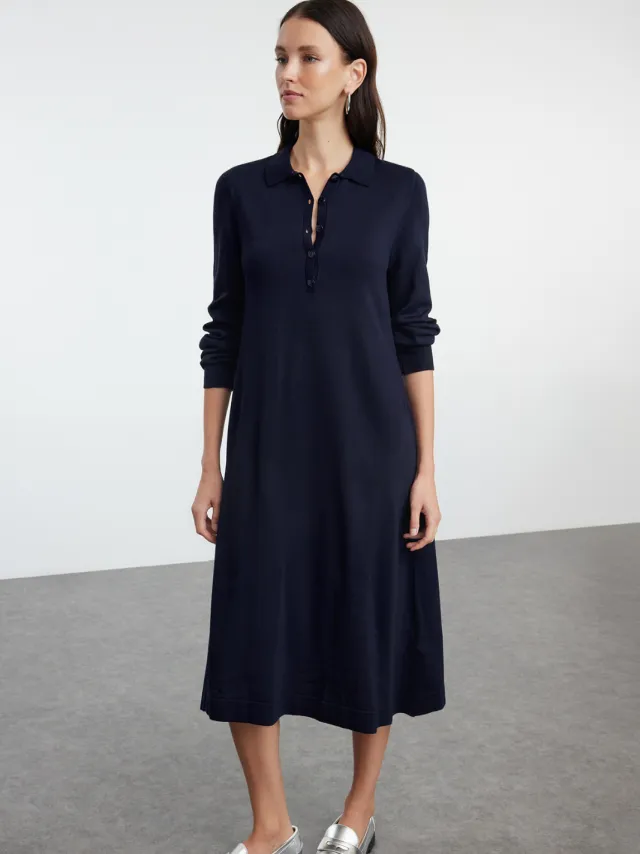 Trendyol TRENDYOLMİLLA Dames Donkerblauw Effen Midi Lang Casual Recht Jurken Marineblauw/Blauw