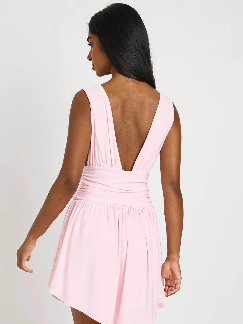 boohoo Dames Dubbele Laag Slinky Jurk Met Diepe V-hals En Gerimpelde Rok baby roze, foto 2