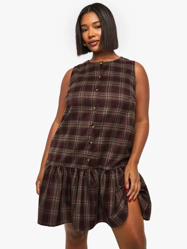 boohoo Dames Plus geruite button-down met verlaagde zoom en smocking bruin, foto 2