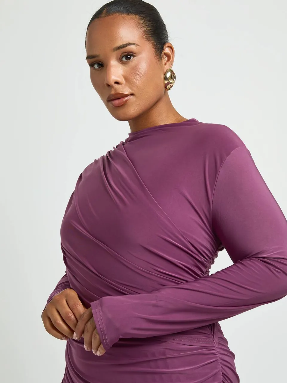 boohoo Dames Plus Geplooid Mini-jurkje Met Lange Mouwen En Draperie-detail roos, foto 4